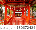 生島足島神社の赤い鳥居 130672424