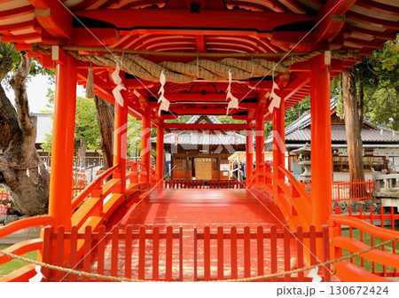 生島足島神社の赤い鳥居 生島足島神社の赤い鳥居 130672424