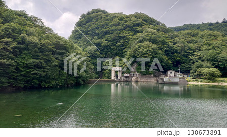 栃木県日光市の土呂部ダム 栃木県日光市の土呂部ダム 130673891
