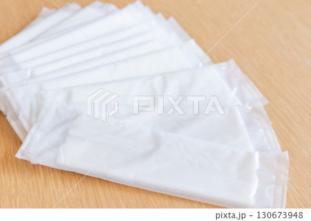 使い捨ておしぼり 使い捨ておしぼり 130673948