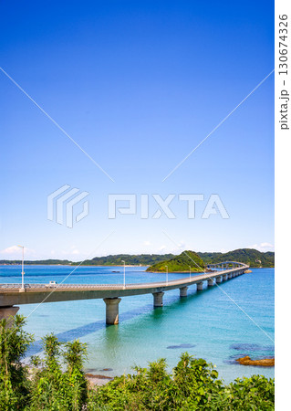 美しい角島大橋 130674326