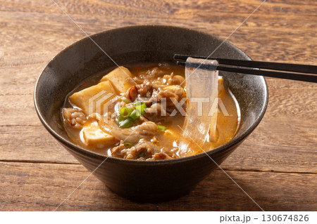 極太春雨の牛肉麻婆豆腐スープ 極太春雨の牛肉麻婆豆腐スープ 130674826