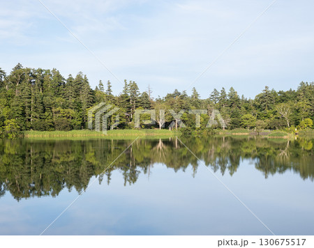 北海道利尻島の風景　姫沼 130675517