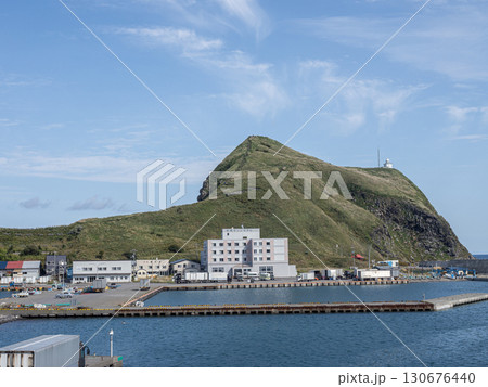 北海道利尻島の風景　ペシ岬 130676440
