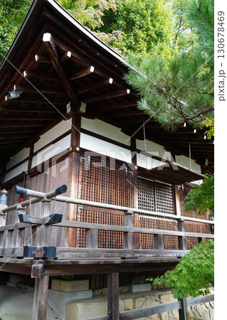 京都の寺院の境内の風景 京都の寺院の境内の風景 130678469