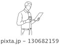 カップ片手に資料を読む男性のアイコンイラスト 130682159