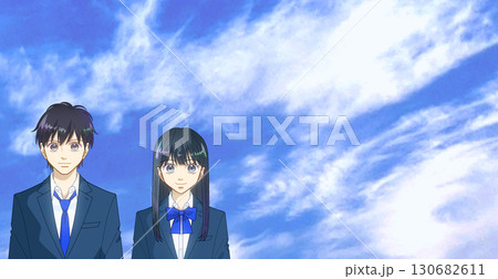 広がる青空、高校生または中学生の男女のアニメ風イラスト、右に余白 130682611