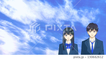 広がる青空、高校生または中学生の男女のアニメ風イラスト、左に余白 130682612