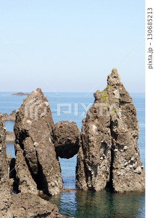 兵庫県　四季の散歩　夏　はさかり岩 130685213