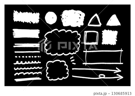 黒背景に白の手描き風イラスト素材セット 吹き出し フレーム 矢印 強調線 130685913