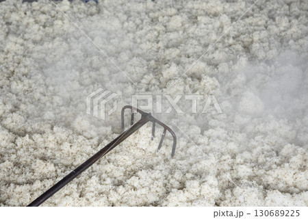 THAILAND PHRAE SA IAP VILLAGE RICE SPIRITS FACTORY 130689225