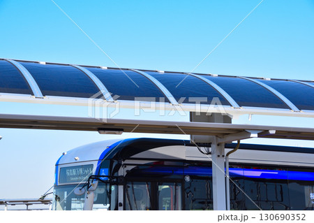 ペロブスカイト太陽電池　実装　夢洲交通第1ターミナル 130690352