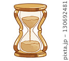 シンプルな砂時計のイラスト 130692481