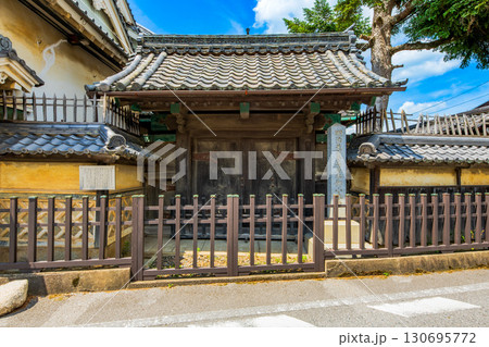 中山道　鳥居本宿 130695772