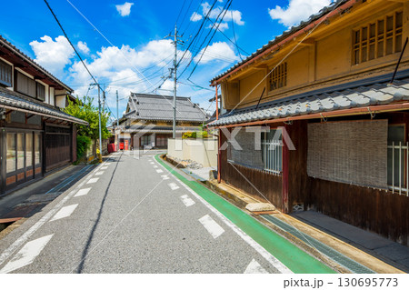 中山道　鳥居本宿 130695773