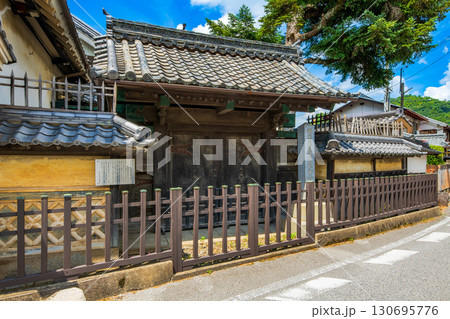 中山道　鳥居本宿 130695776