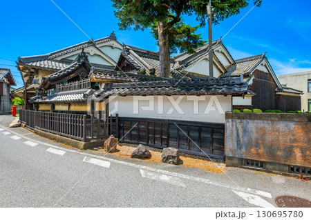 中山道　鳥居本宿 130695780