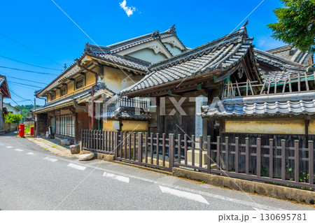 中山道　鳥居本宿 130695781