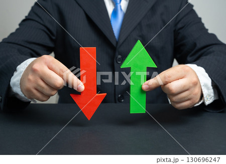 Profit and loss. Compare pros and cons. Achieve balance. Debit credit, financial reporting, business accounting, decision-making, corporate analysis, money management strategy. Profit and loss. Compare pros and cons. Achieve balance. Debit credit, financial reporting, business accounting, decision-making, corporate analysis, money management strategy. 130696247