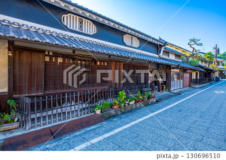 奈良　明日香村　岡の町並み 130696510