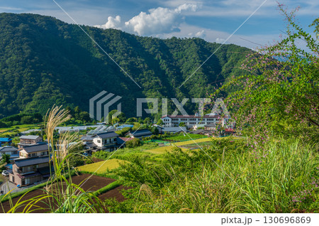 初秋の青根　秋の里風景 130696869