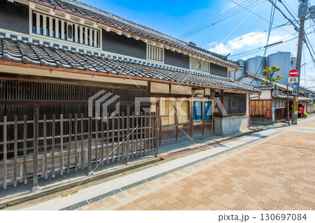 奈良県　御所市の町並み 130697084
