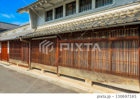 奈良県　御所市の町並み 130697165