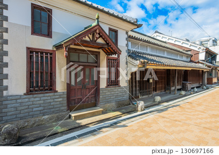 奈良県　御所市の町並み 130697166