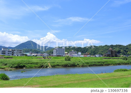 静岡県・伊豆の国市・伊豆長岡・狩野川 130697336