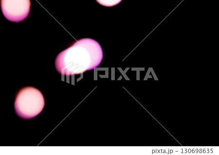 ピンクカラー系玉ボケイメージ　(写真素材) 130698635