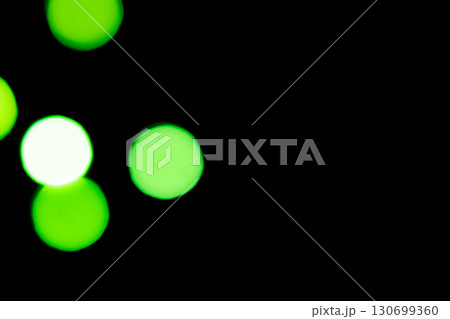 イエローグリーンカラー系玉ボケイメージ (写真素材) イエローグリーンカラー系玉ボケイメージ (写真素材) 130699360
