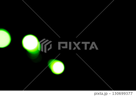 イエローグリーンカラー系玉ボケイメージ　(写真素材) 130699377