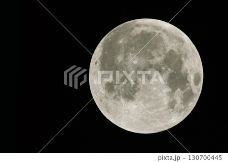 皆既月蝕前の満月 lunar eclipse 月 アルテミス計画 Artemis program 皆既月蝕前の満月 lunar eclipse 月 アルテミス計画 Artemis program 130700445