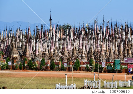 ミャンマー、カックー、カックー遺跡、仏塔群 130700619