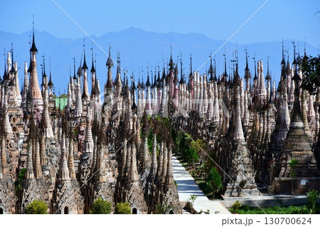 ミャンマー、カックー、カックー遺跡、仏塔群 ミャンマー、カックー、カックー遺跡、仏塔群 130700624