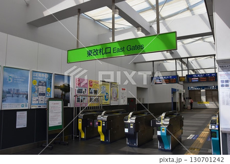 岡崎市 名鉄東岡崎駅の東改札口 岡崎市 名鉄東岡崎駅の東改札口 130701242