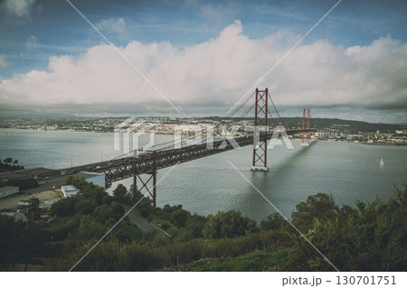 ポルトガルの首都リスボンの旅行風景 130701751