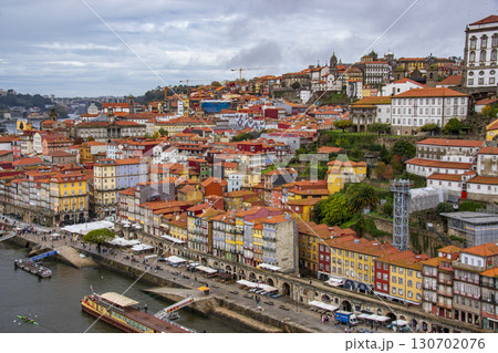 ポルトガルの観光風景 130702076