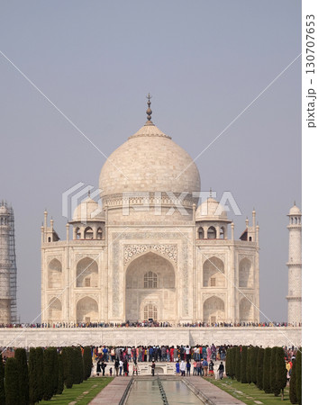 Taj Mahal (Crown of Palaces), an ivory-white marble mausoleum in Agra, Uttar Pradesh, India Taj Mahal (Crown of Palaces), an ivory-white marble mausoleum in Agra, Uttar Pradesh, India 130707653