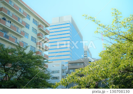 公園から見た高層ビル 公園から見た高層ビル 130708130