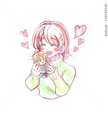 推しのぬいぐるみを持つ笑顔の女性 130709326