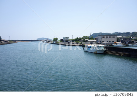 徳島県　牟岐港　出羽島連絡船 130709842