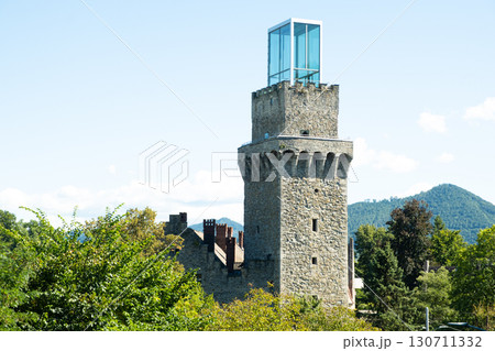 Historic Bergfried of Rothschildschloss with Modern Glass Structure, Waidhofen Ybbs Historic Bergfried of Rothschildschloss with Modern Glass Structure, Waidhofen Ybbs 130711332