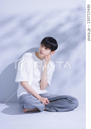 20代男性のビューティーイメージ ポートレート 20代男性のビューティーイメージ ポートレート 130715486