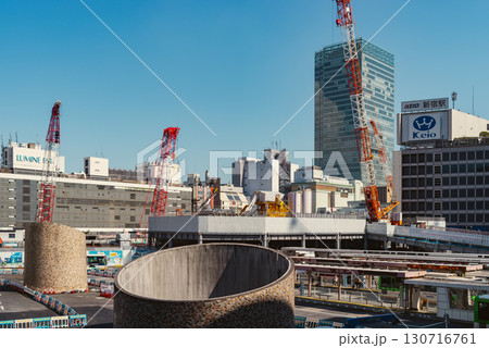 東京都市風景 新宿駅西口の再開発工事 2025.09 a-5 フィルム調 東京都市風景 新宿駅西口の再開発工事 2025.09 a-5 フィルム調 130716761