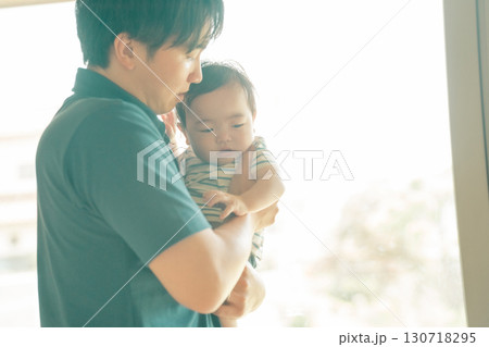 男性シッター 130718295