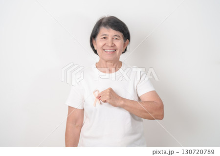 Elderly woman with Peach Ribbon for September Uterine Cancer Awareness month, Endometrial Cancer, Gynecologic, Uterus and Ovaries, Endometriosis, June Vaginal cancer and World cancer day concept Elderly woman with Peach Ribbon for September Uterine Cancer Awareness month, Endometrial Cancer, Gynecologic, Uterus and Ovaries, Endometriosis, June Vaginal cancer and World cancer day concept 130720789