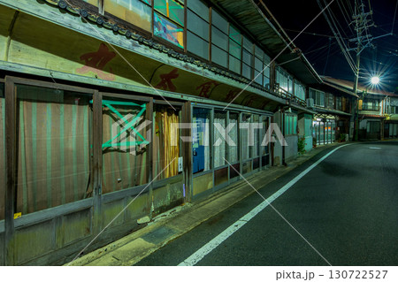岐阜　恵那市　夜の大正村の町並み 130722527
