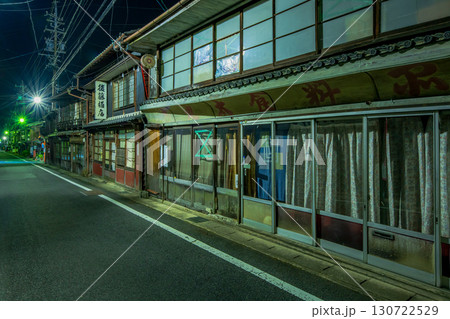 岐阜 恵那市 夜の大正村の町並み 岐阜 恵那市 夜の大正村の町並み 130722529