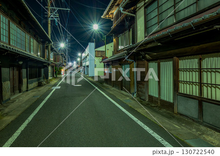 岐阜　恵那市　夜の大正村の町並み 130722540